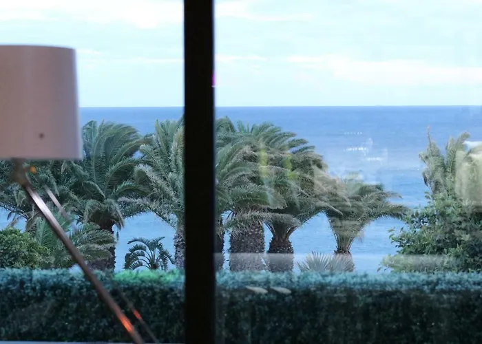 Atlantic Ocean View Apartment *